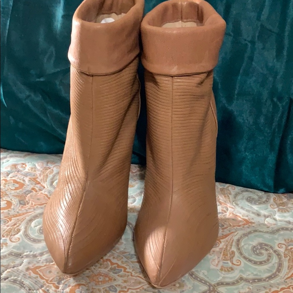 Nude Loeffler Randall Emory wave ankle boots